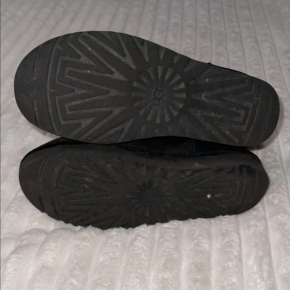 UGG Karlie Brooch Boots | Size 7